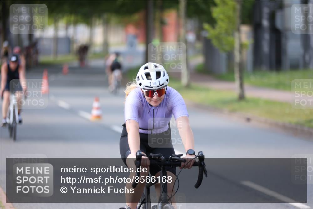 10.08.2025 - GEWOBA Citytriathlon Bremen Yannick Fuchs http://msf.ph/oto/8566168 10.08.2025 14:54:34 Radfahren 194, 206, 316, 355, 370, 387, 393, 440, 489, 507, 514, 518 meine-sportfotos.de