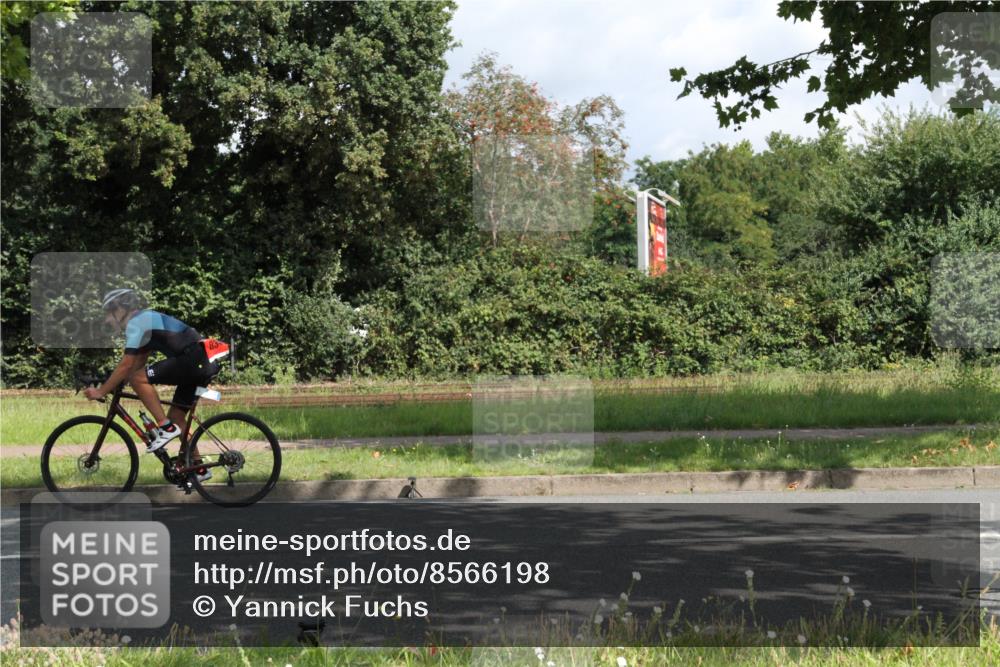 10.08.2025 - GEWOBA Citytriathlon Bremen Yannick Fuchs http://msf.ph/oto/8566198 10.08.2025 12:14:38 Radfahren 632, 681, 708, 735, 736, 738, 806, 838, 888 meine-sportfotos.de