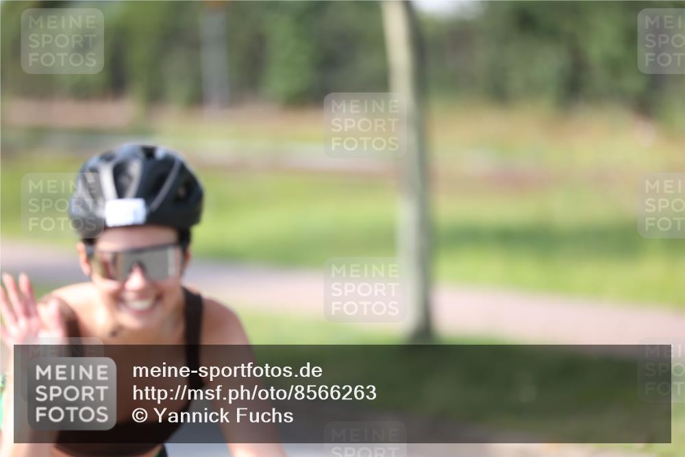 10.08.2025 - GEWOBA Citytriathlon Bremen Yannick Fuchs http://msf.ph/oto/8566263 10.08.2025 14:55:16 Radfahren 284, 424, 430, 443, 450, 451, 465, 511, 524 meine-sportfotos.de