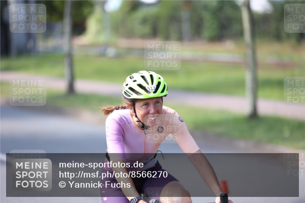 10.08.2025 - GEWOBA Citytriathlon Bremen Yannick Fuchs http://msf.ph/oto/8566270 10.08.2025 14:55:20 Radfahren 284, 424, 430, 443, 465, 511, 524, 530 meine-sportfotos.de