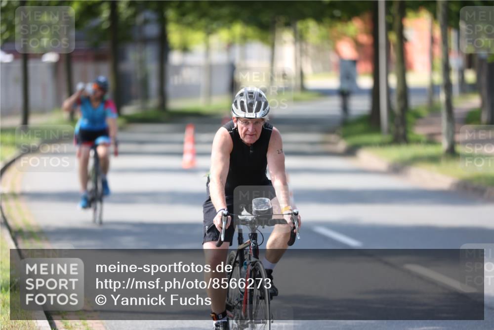 10.08.2025 - GEWOBA Citytriathlon Bremen Yannick Fuchs http://msf.ph/oto/8566273 10.08.2025 14:55:24 Radfahren 284, 424, 443, 465, 511, 530 meine-sportfotos.de