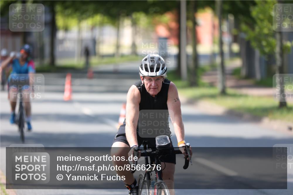 10.08.2025 - GEWOBA Citytriathlon Bremen Yannick Fuchs http://msf.ph/oto/8566276 10.08.2025 14:55:25 Radfahren 284, 443, 465, 511, 530 meine-sportfotos.de