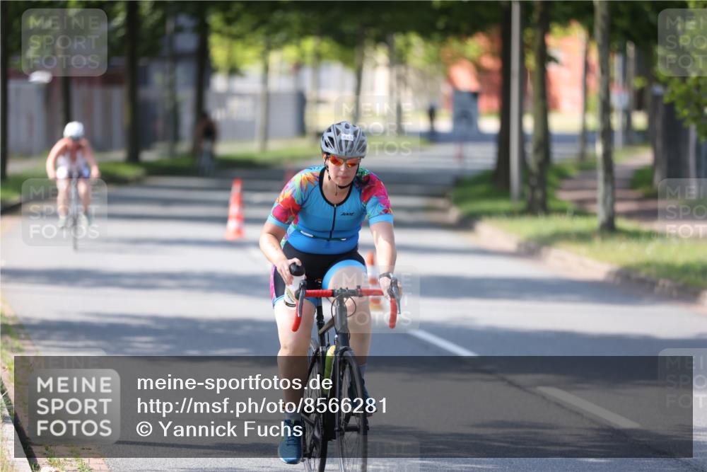 10.08.2025 - GEWOBA Citytriathlon Bremen Yannick Fuchs http://msf.ph/oto/8566281 10.08.2025 14:55:26 Radfahren 284, 443, 465, 511, 530 meine-sportfotos.de