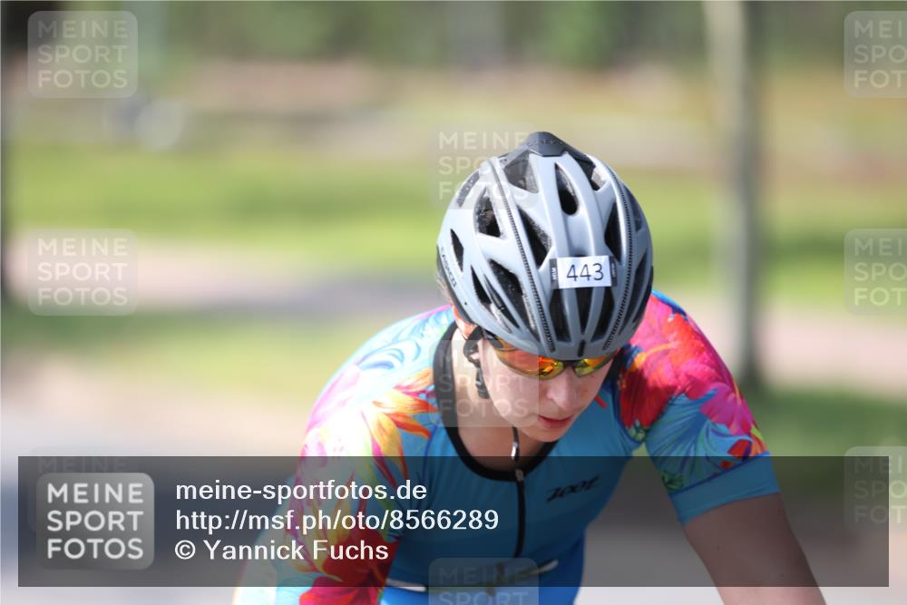 10.08.2025 - GEWOBA Citytriathlon Bremen Yannick Fuchs http://msf.ph/oto/8566289 10.08.2025 14:55:28 Radfahren 284, 364, 443, 465, 511, 530 meine-sportfotos.de