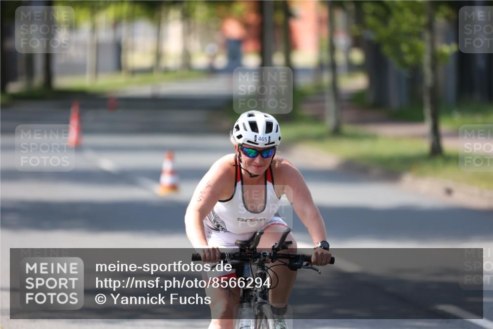 10.08.2025 - GEWOBA Citytriathlon Bremen Yannick Fuchs http://msf.ph/oto/8566294 10.08.2025 14:55:30 Radfahren 284, 364, 443, 465, 530 meine-sportfotos.de