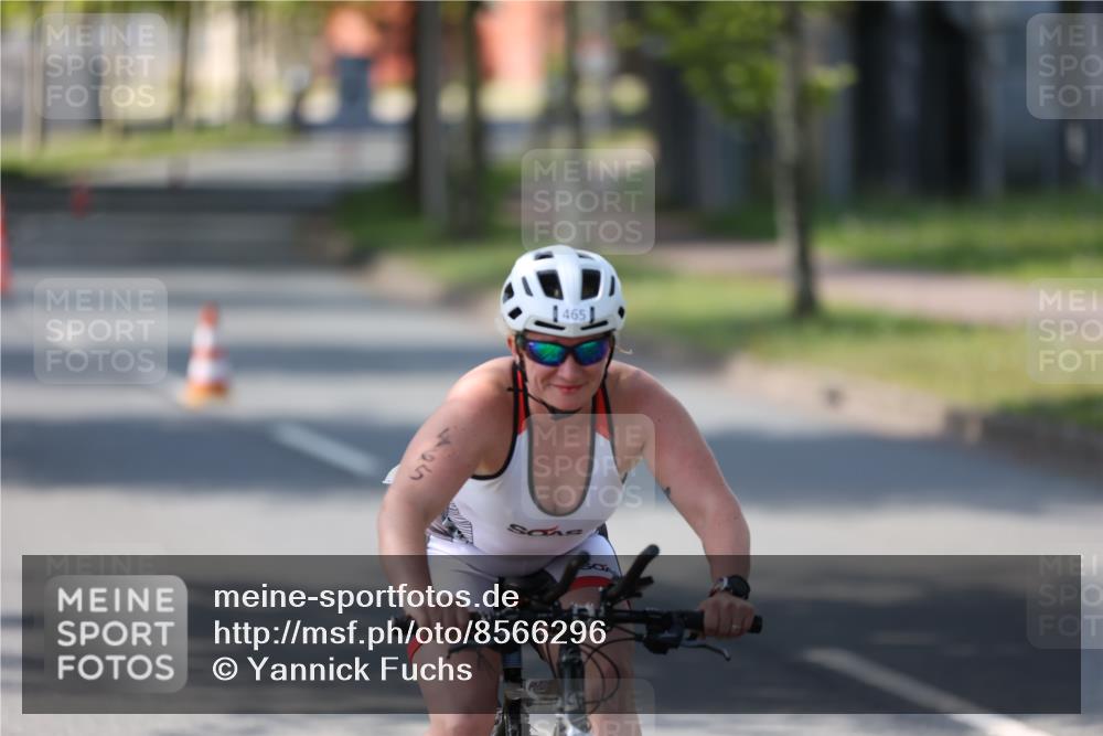 10.08.2025 - GEWOBA Citytriathlon Bremen Yannick Fuchs http://msf.ph/oto/8566296 10.08.2025 14:55:30 Radfahren 284, 364, 443, 465, 530 meine-sportfotos.de