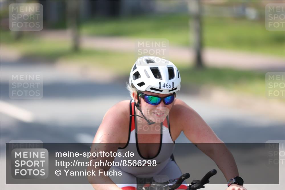 10.08.2025 - GEWOBA Citytriathlon Bremen Yannick Fuchs http://msf.ph/oto/8566298 10.08.2025 14:55:31 Radfahren 284, 364, 443, 465, 530 meine-sportfotos.de