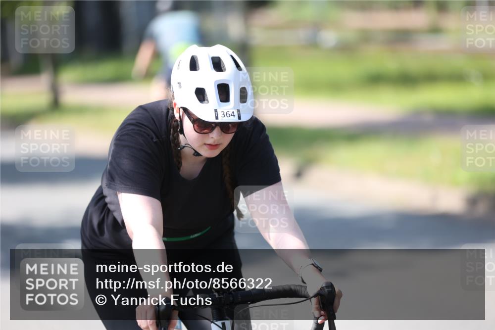 10.08.2025 - GEWOBA Citytriathlon Bremen Yannick Fuchs http://msf.ph/oto/8566322 10.08.2025 14:55:47 Radfahren 149, 364 meine-sportfotos.de