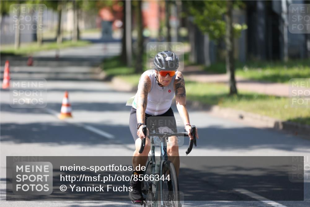 10.08.2025 - GEWOBA Citytriathlon Bremen Yannick Fuchs http://msf.ph/oto/8566344 10.08.2025 14:56:19 Radfahren 502 meine-sportfotos.de