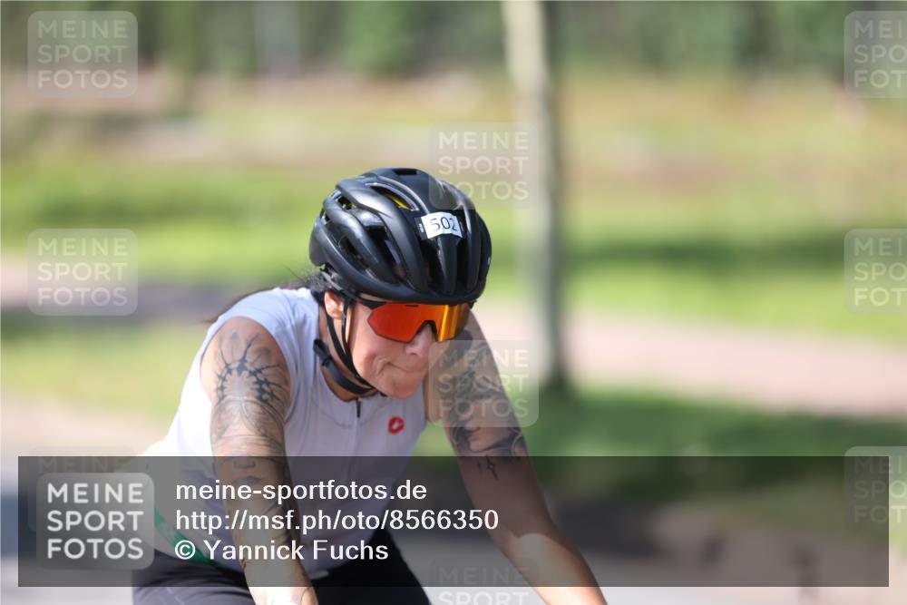 10.08.2025 - GEWOBA Citytriathlon Bremen Yannick Fuchs http://msf.ph/oto/8566350 10.08.2025 14:56:20 Radfahren 502 meine-sportfotos.de