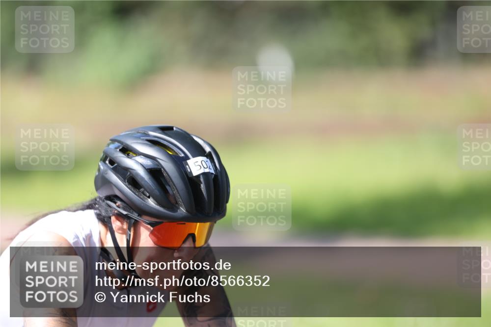 10.08.2025 - GEWOBA Citytriathlon Bremen Yannick Fuchs http://msf.ph/oto/8566352 10.08.2025 14:56:20 Radfahren 502 meine-sportfotos.de