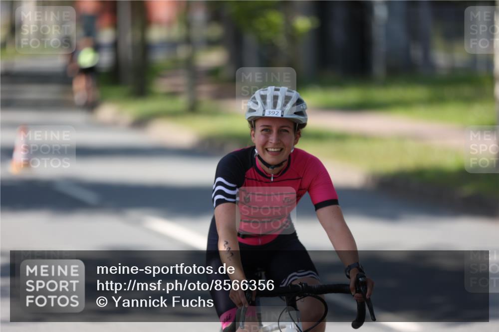 10.08.2025 - GEWOBA Citytriathlon Bremen Yannick Fuchs http://msf.ph/oto/8566356 10.08.2025 14:56:49 Radfahren 299, 392, 435 meine-sportfotos.de