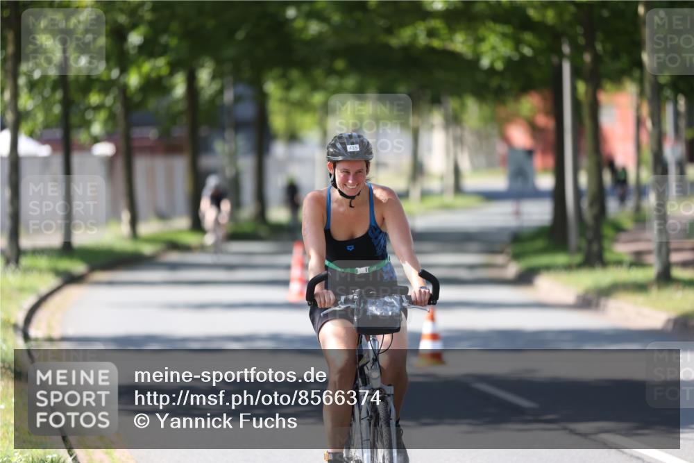 10.08.2025 - GEWOBA Citytriathlon Bremen Yannick Fuchs http://msf.ph/oto/8566374 10.08.2025 14:57:00 Radfahren 299, 388, 414, 435 meine-sportfotos.de