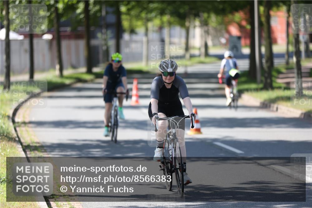 10.08.2025 - GEWOBA Citytriathlon Bremen Yannick Fuchs http://msf.ph/oto/8566383 10.08.2025 14:57:07 Radfahren 388, 414, 435 meine-sportfotos.de