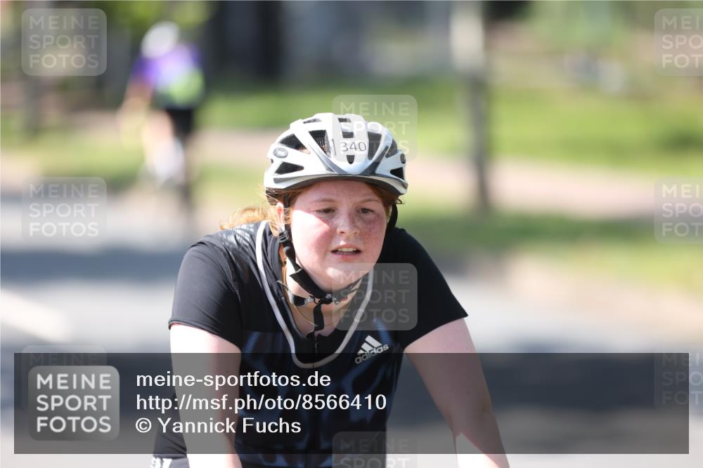 10.08.2025 - GEWOBA Citytriathlon Bremen Yannick Fuchs http://msf.ph/oto/8566410 10.08.2025 14:57:33 Radfahren 340, 398, 413, 420, 437, 452 meine-sportfotos.de