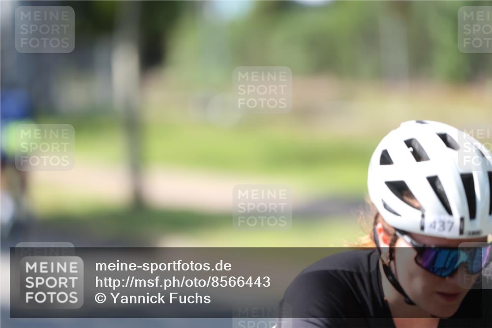 10.08.2025 - GEWOBA Citytriathlon Bremen Yannick Fuchs http://msf.ph/oto/8566443 10.08.2025 14:57:42 Radfahren 398, 413, 420, 437, 452 meine-sportfotos.de