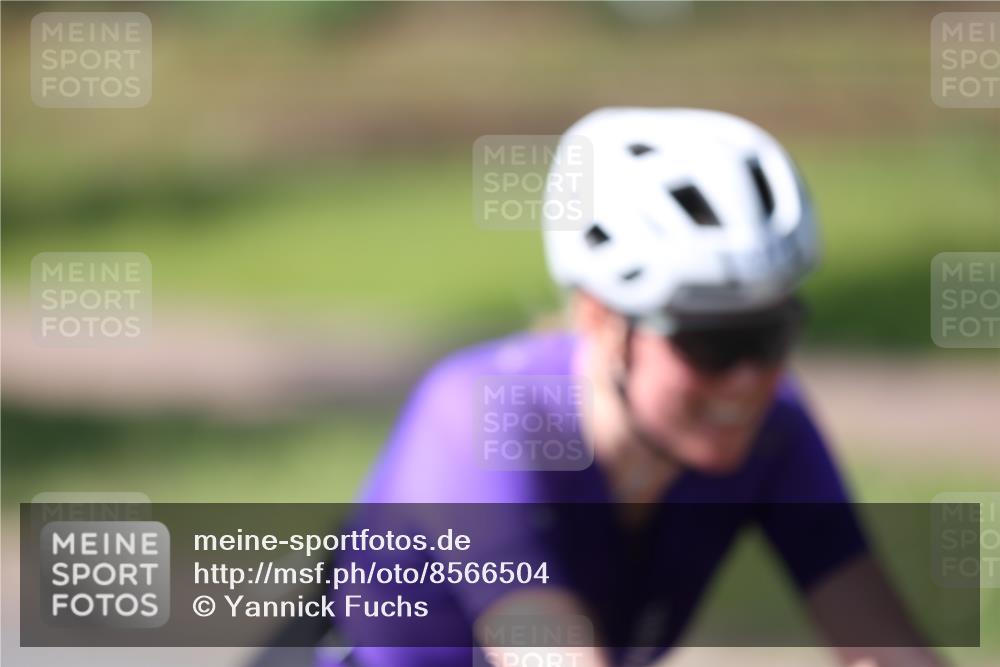 10.08.2025 - GEWOBA Citytriathlon Bremen Yannick Fuchs http://msf.ph/oto/8566504 10.08.2025 14:58:43 Radfahren 319, 421, 521 meine-sportfotos.de