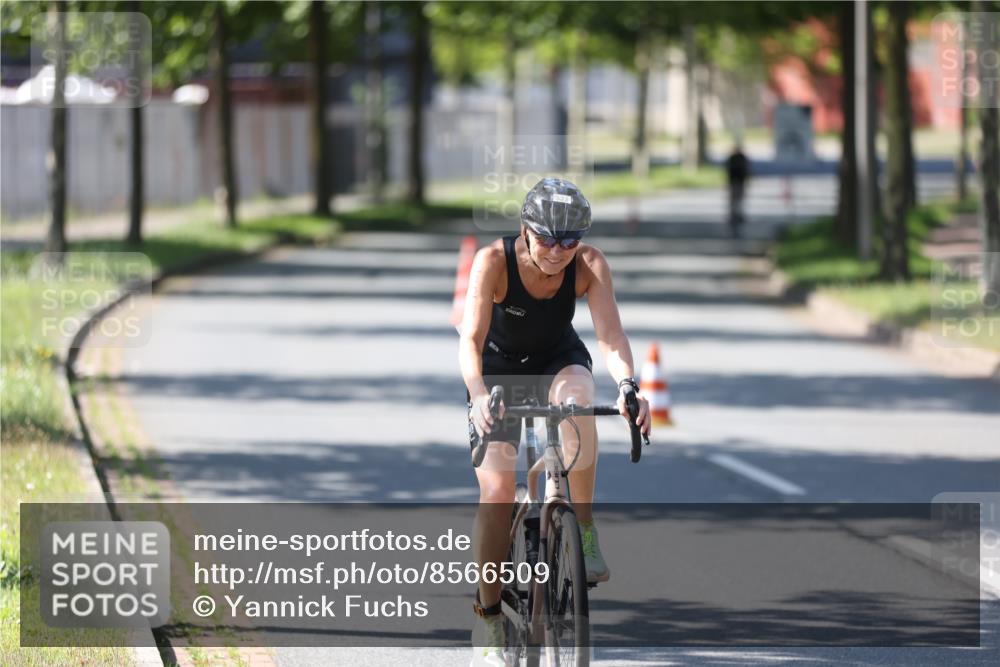 10.08.2025 - GEWOBA Citytriathlon Bremen Yannick Fuchs http://msf.ph/oto/8566509 10.08.2025 14:58:53 Radfahren 319, 521 meine-sportfotos.de