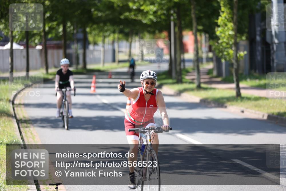 10.08.2025 - GEWOBA Citytriathlon Bremen Yannick Fuchs http://msf.ph/oto/8566523 10.08.2025 14:59:47 Radfahren 380 meine-sportfotos.de