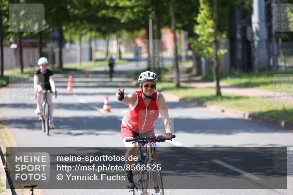 10.08.2025 - GEWOBA Citytriathlon Bremen Yannick Fuchs http://msf.ph/oto/8566525 10.08.2025 14:59:47 Radfahren 380 meine-sportfotos.de