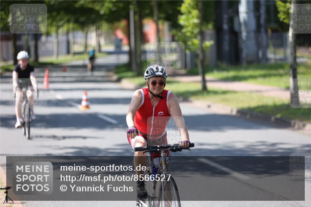 10.08.2025 - GEWOBA Citytriathlon Bremen Yannick Fuchs http://msf.ph/oto/8566527 10.08.2025 14:59:48 Radfahren 380 meine-sportfotos.de