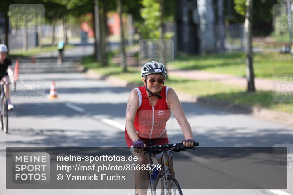 10.08.2025 - GEWOBA Citytriathlon Bremen Yannick Fuchs http://msf.ph/oto/8566528 10.08.2025 14:59:48 Radfahren 380 meine-sportfotos.de