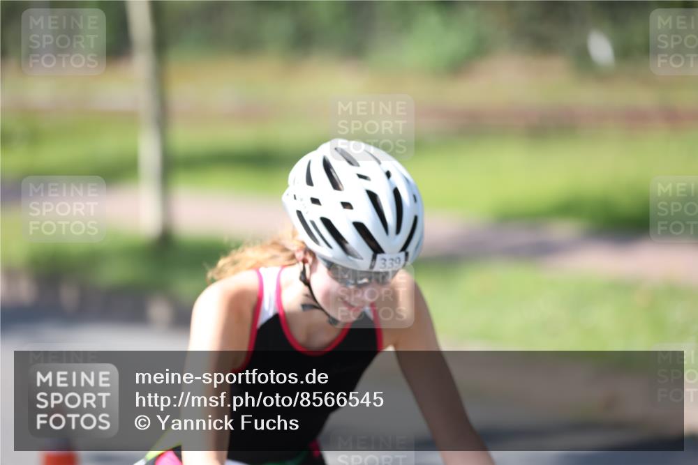 10.08.2025 - GEWOBA Citytriathlon Bremen Yannick Fuchs http://msf.ph/oto/8566545 10.08.2025 15:00:08 Radfahren 339 meine-sportfotos.de