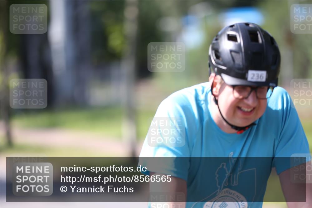 10.08.2025 - GEWOBA Citytriathlon Bremen Yannick Fuchs http://msf.ph/oto/8566565 10.08.2025 15:02:58 Radfahren 236, 354, 529 meine-sportfotos.de