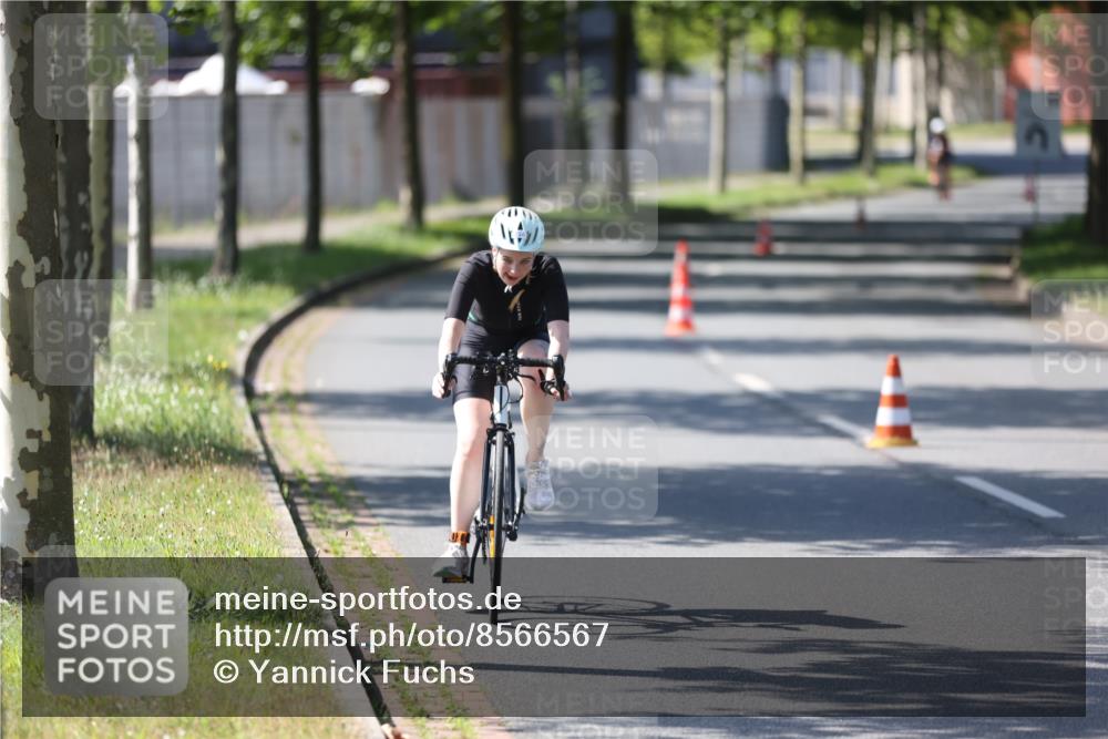 10.08.2025 - GEWOBA Citytriathlon Bremen Yannick Fuchs http://msf.ph/oto/8566567 10.08.2025 15:02:59 Radfahren 236, 354, 529 meine-sportfotos.de