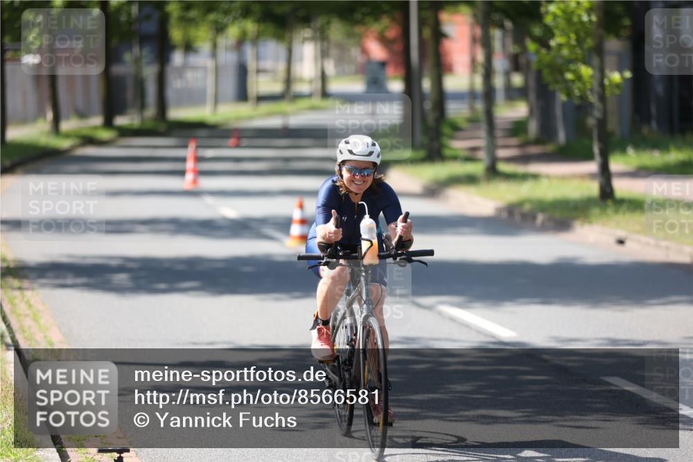 10.08.2025 - GEWOBA Citytriathlon Bremen Yannick Fuchs http://msf.ph/oto/8566581 10.08.2025 15:03:11 Radfahren 529 meine-sportfotos.de
