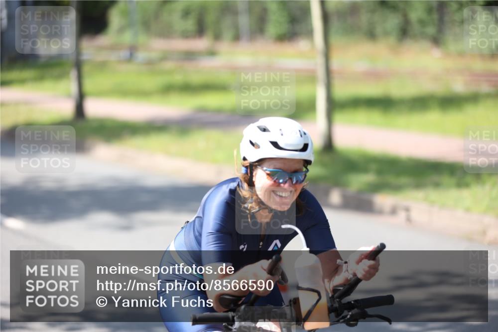 10.08.2025 - GEWOBA Citytriathlon Bremen Yannick Fuchs http://msf.ph/oto/8566590 10.08.2025 15:03:13 Radfahren 529 meine-sportfotos.de