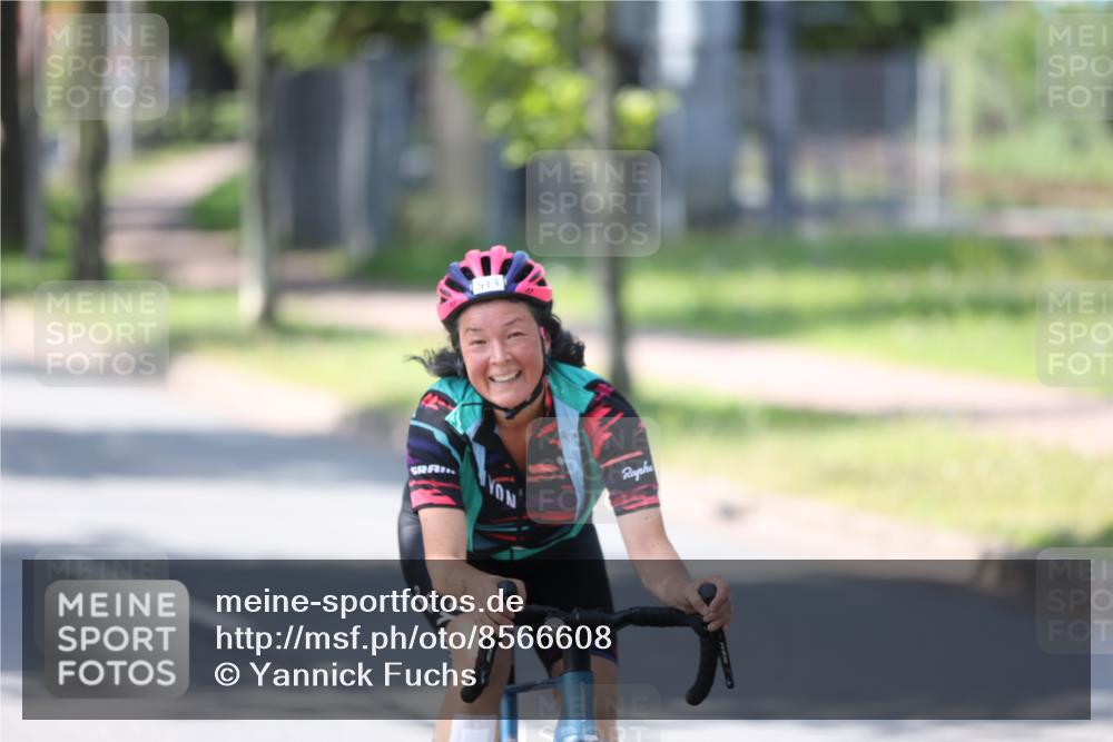 10.08.2025 - GEWOBA Citytriathlon Bremen Yannick Fuchs http://msf.ph/oto/8566608 10.08.2025 15:05:34 Radfahren 513 meine-sportfotos.de