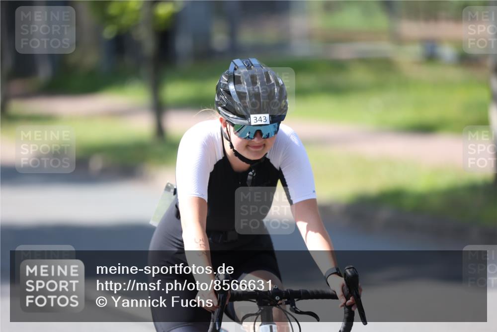 10.08.2025 - GEWOBA Citytriathlon Bremen Yannick Fuchs http://msf.ph/oto/8566631 10.08.2025 15:07:01 Radfahren 343 meine-sportfotos.de