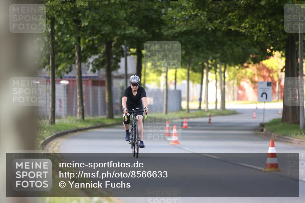10.08.2025 - GEWOBA Citytriathlon Bremen Yannick Fuchs http://msf.ph/oto/8566633 10.08.2025 15:08:56 Radfahren 383 meine-sportfotos.de
