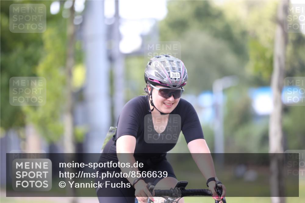 10.08.2025 - GEWOBA Citytriathlon Bremen Yannick Fuchs http://msf.ph/oto/8566639 10.08.2025 15:08:59 Radfahren 383 meine-sportfotos.de
