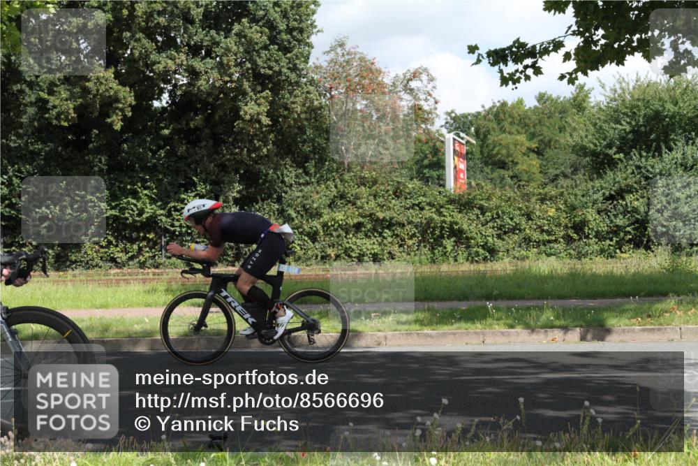 10.08.2025 - GEWOBA Citytriathlon Bremen Yannick Fuchs http://msf.ph/oto/8566696 10.08.2025 12:20:19 Radfahren 565, 570, 596, 631, 720, 782, 784, 844, 892, 920 meine-sportfotos.de