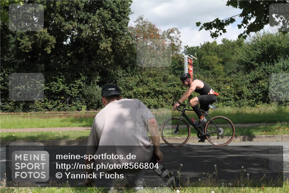 10.08.2025 - GEWOBA Citytriathlon Bremen Yannick Fuchs http://msf.ph/oto/8566804 10.08.2025 12:21:38 Radfahren 618, 923, 949 meine-sportfotos.de