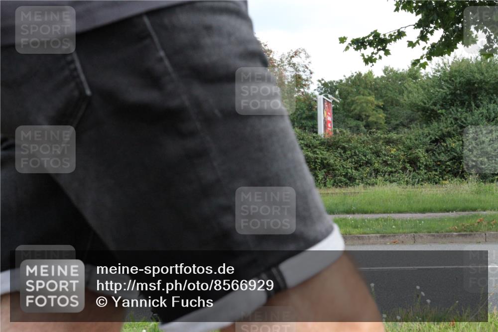 10.08.2025 - GEWOBA Citytriathlon Bremen Yannick Fuchs http://msf.ph/oto/8566929 10.08.2025 12:25:20 Radfahren 595, 619, 908, 958, 965, 1024 meine-sportfotos.de