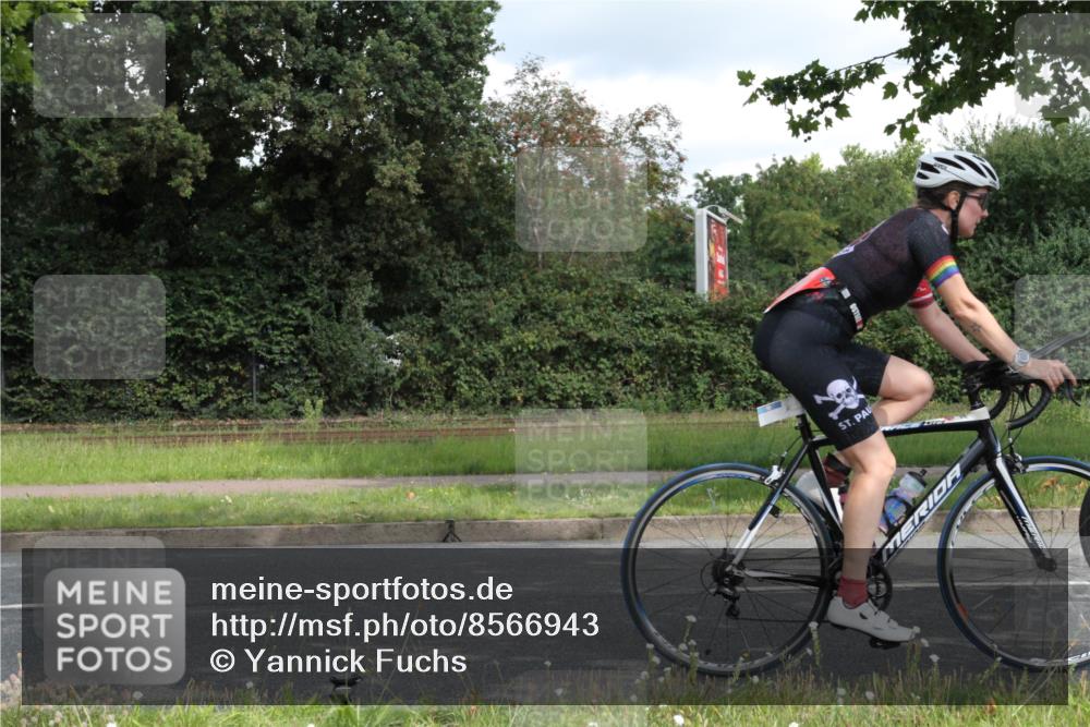 10.08.2025 - GEWOBA Citytriathlon Bremen Yannick Fuchs http://msf.ph/oto/8566943 10.08.2025 12:25:44 Radfahren 646, 677, 684, 693, 830, 849, 850, 968 meine-sportfotos.de