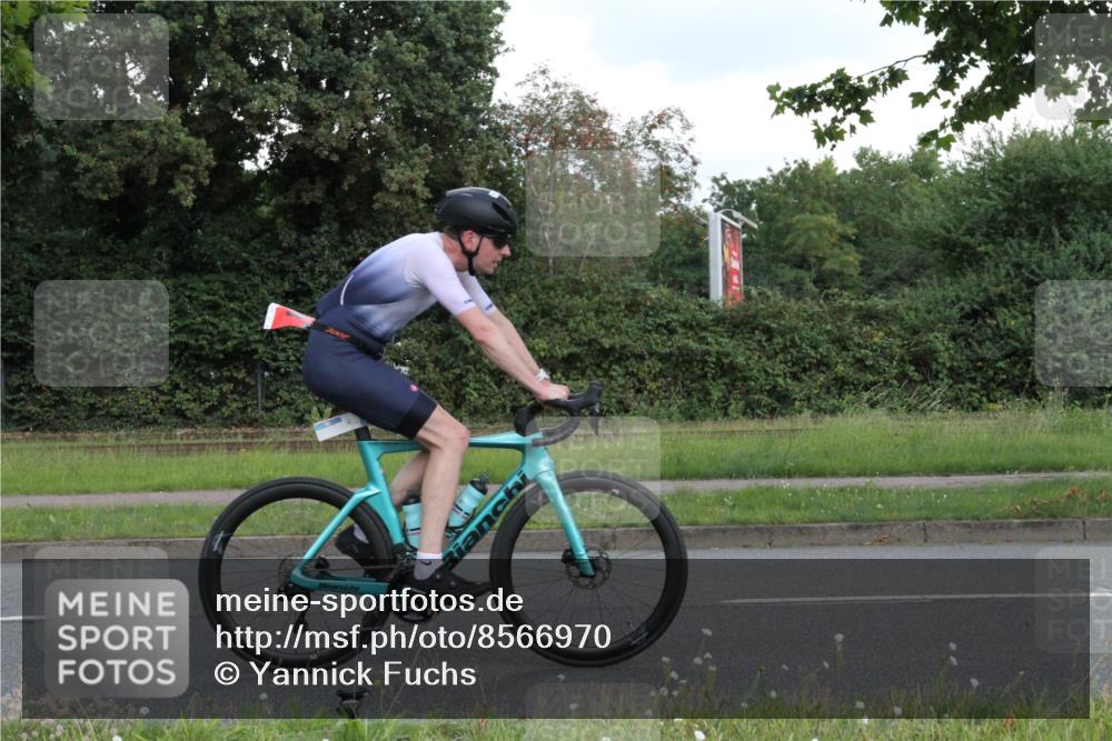10.08.2025 - GEWOBA Citytriathlon Bremen Yannick Fuchs http://msf.ph/oto/8566970 10.08.2025 12:26:20 Radfahren 608, 628, 661, 731, 786, 808, 837, 842, 911, 972 meine-sportfotos.de