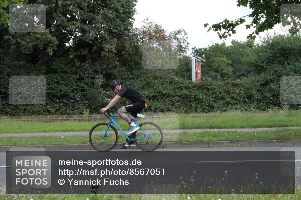 10.08.2025 - GEWOBA Citytriathlon Bremen Yannick Fuchs http://msf.ph/oto/8567051 10.08.2025 12:28:21 Radfahren 612, 625, 651, 685, 748, 812, 816, 828, 898, 907, 941, 980 meine-sportfotos.de