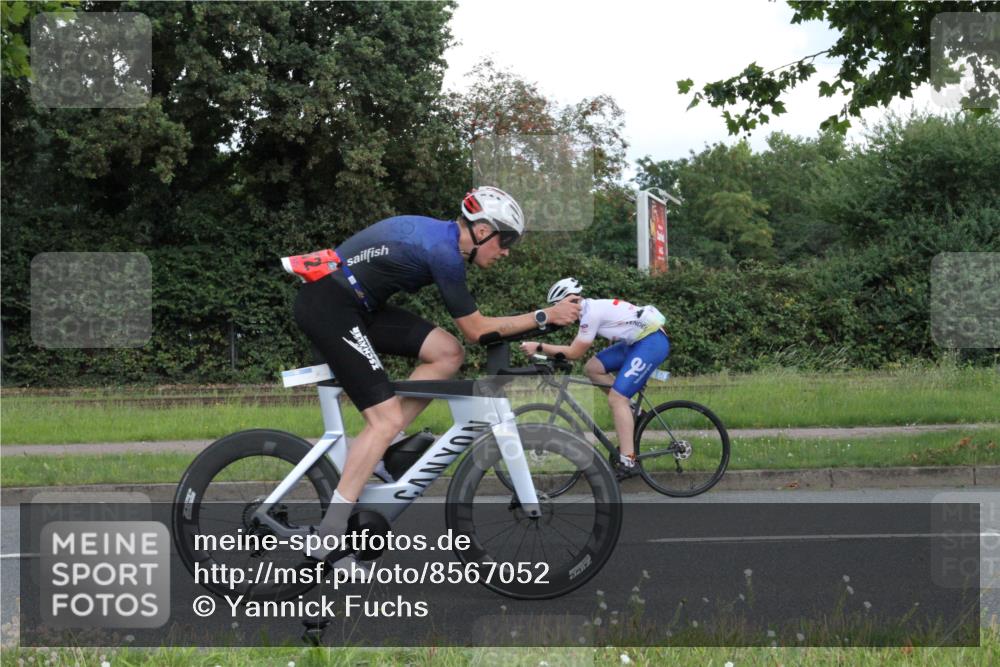 10.08.2025 - GEWOBA Citytriathlon Bremen Yannick Fuchs http://msf.ph/oto/8567052 10.08.2025 12:28:22 Radfahren 612, 625, 651, 685, 748, 812, 816, 828, 898, 941, 980 meine-sportfotos.de