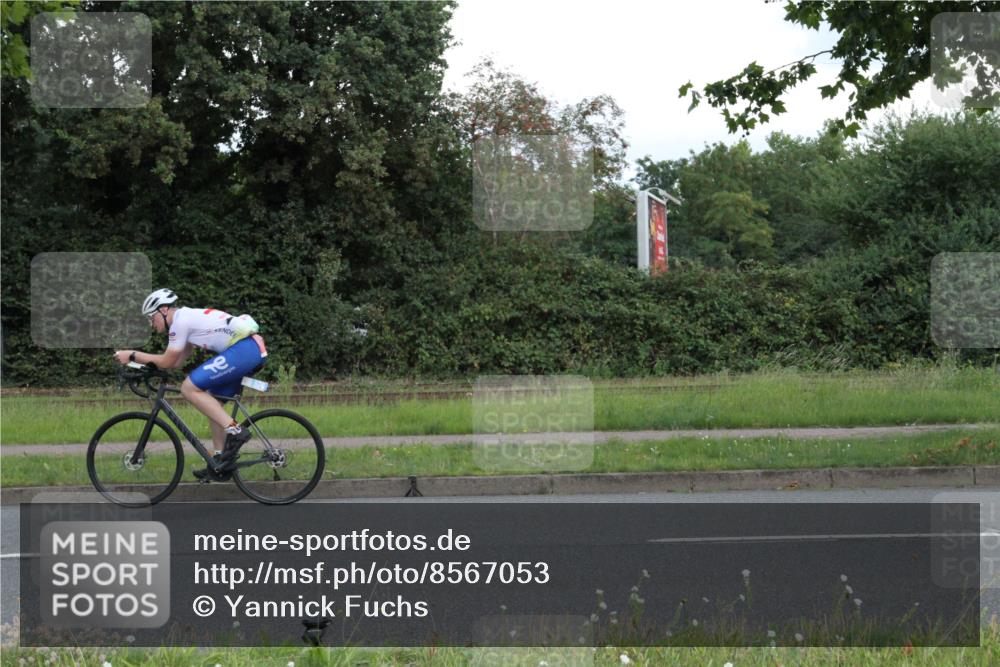 10.08.2025 - GEWOBA Citytriathlon Bremen Yannick Fuchs http://msf.ph/oto/8567053 10.08.2025 12:28:22 Radfahren 612, 625, 651, 685, 748, 812, 816, 828, 898, 941, 980 meine-sportfotos.de