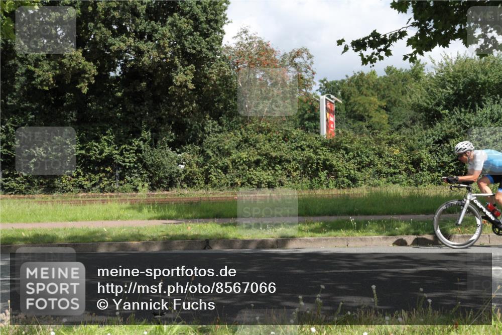 10.08.2025 - GEWOBA Citytriathlon Bremen Yannick Fuchs http://msf.ph/oto/8567066 10.08.2025 12:28:34 Radfahren 612, 622, 625, 629, 732, 812, 816, 828, 941, 980, 981 meine-sportfotos.de
