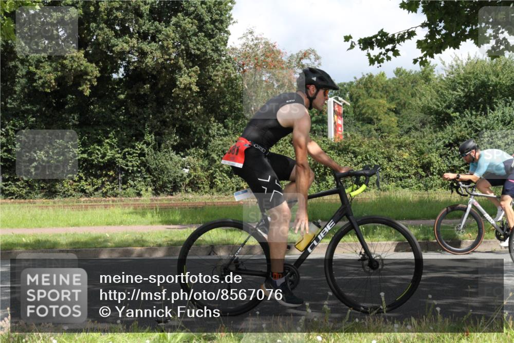10.08.2025 - GEWOBA Citytriathlon Bremen Yannick Fuchs http://msf.ph/oto/8567076 10.08.2025 12:28:38 Radfahren 612, 622, 625, 629, 732, 812, 816, 828, 941, 980, 981 meine-sportfotos.de