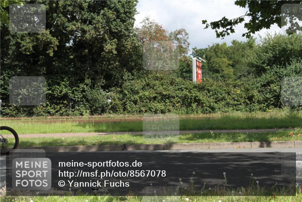 10.08.2025 - GEWOBA Citytriathlon Bremen Yannick Fuchs http://msf.ph/oto/8567078 10.08.2025 12:28:39 Radfahren 622, 625, 629, 732, 816, 828, 941, 980, 981 meine-sportfotos.de