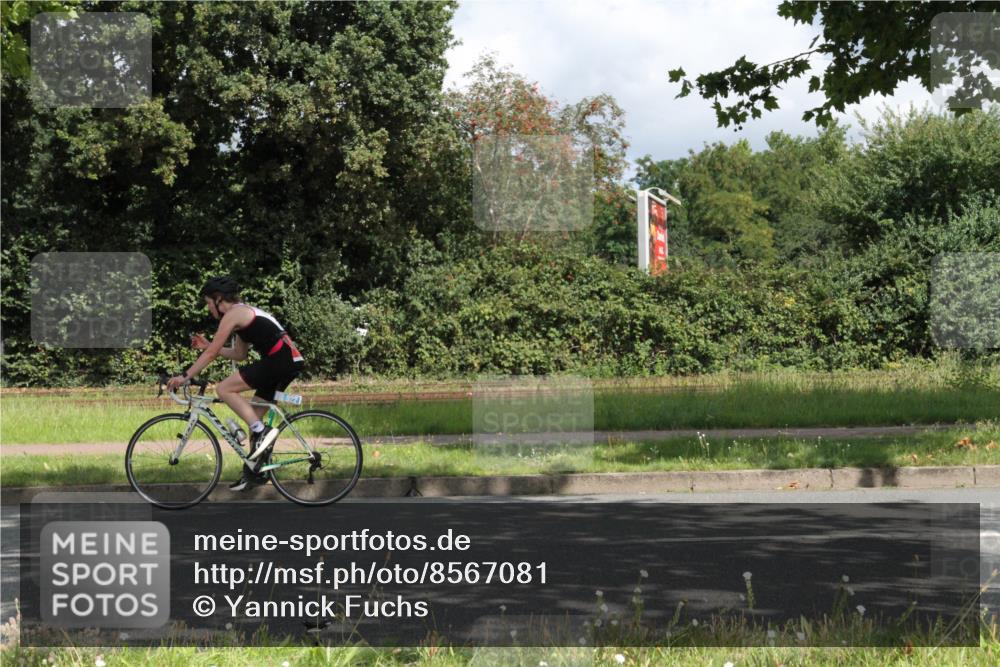 10.08.2025 - GEWOBA Citytriathlon Bremen Yannick Fuchs http://msf.ph/oto/8567081 10.08.2025 12:28:40 Radfahren 622, 625, 629, 732, 816, 828, 941, 980, 981 meine-sportfotos.de