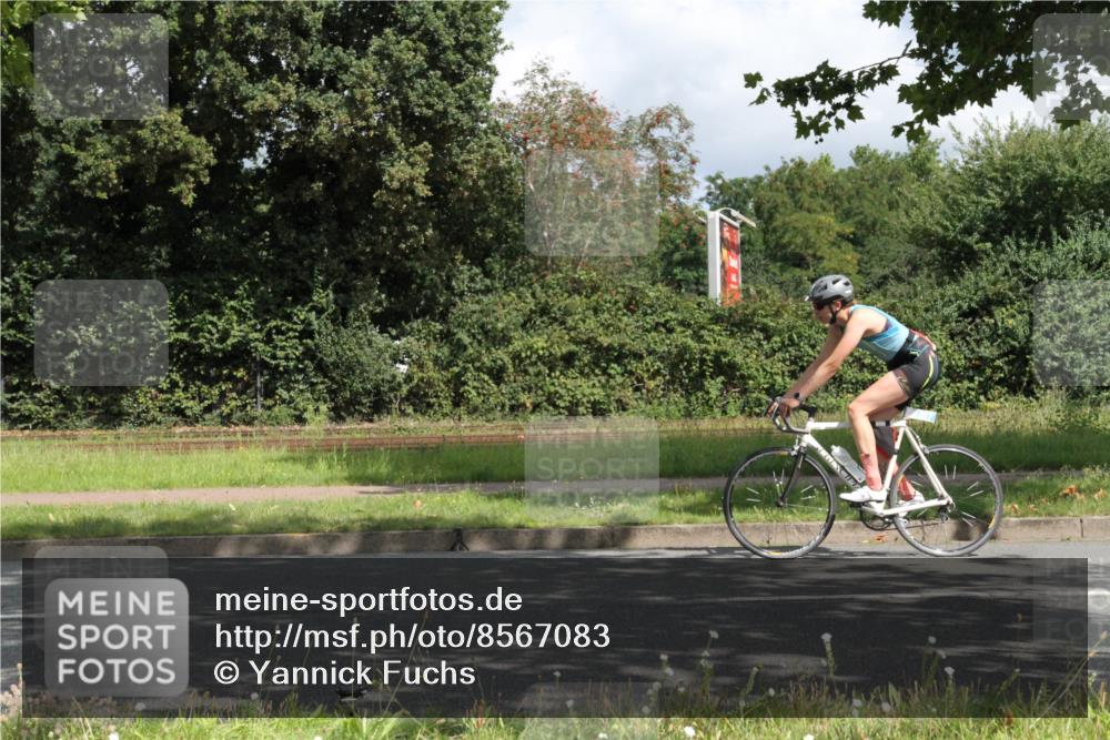 10.08.2025 - GEWOBA Citytriathlon Bremen Yannick Fuchs http://msf.ph/oto/8567083 10.08.2025 12:28:40 Radfahren 622, 625, 629, 732, 816, 828, 941, 980, 981 meine-sportfotos.de