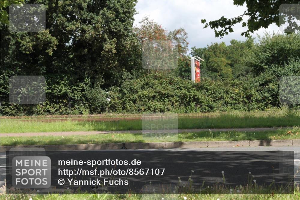 10.08.2025 - GEWOBA Citytriathlon Bremen Yannick Fuchs http://msf.ph/oto/8567107 10.08.2025 12:28:49 Radfahren 573, 622, 659, 732, 851, 981 meine-sportfotos.de