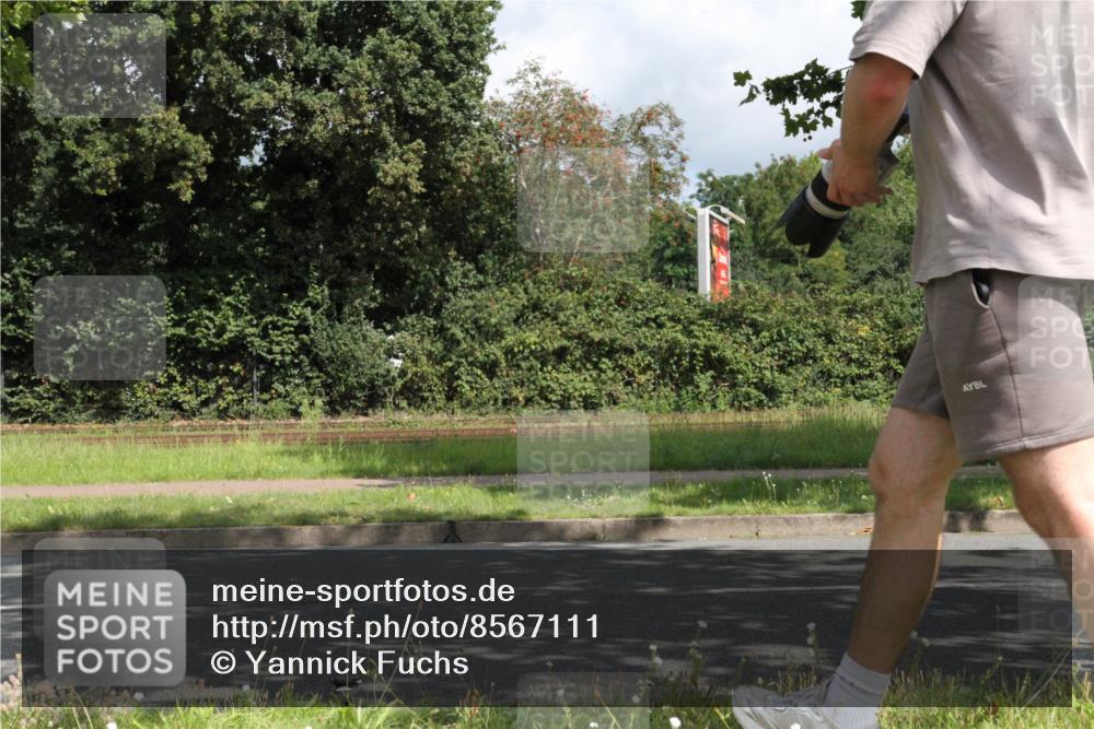 10.08.2025 - GEWOBA Citytriathlon Bremen Yannick Fuchs http://msf.ph/oto/8567111 10.08.2025 12:28:50 Radfahren 573, 622, 659, 732, 851 meine-sportfotos.de